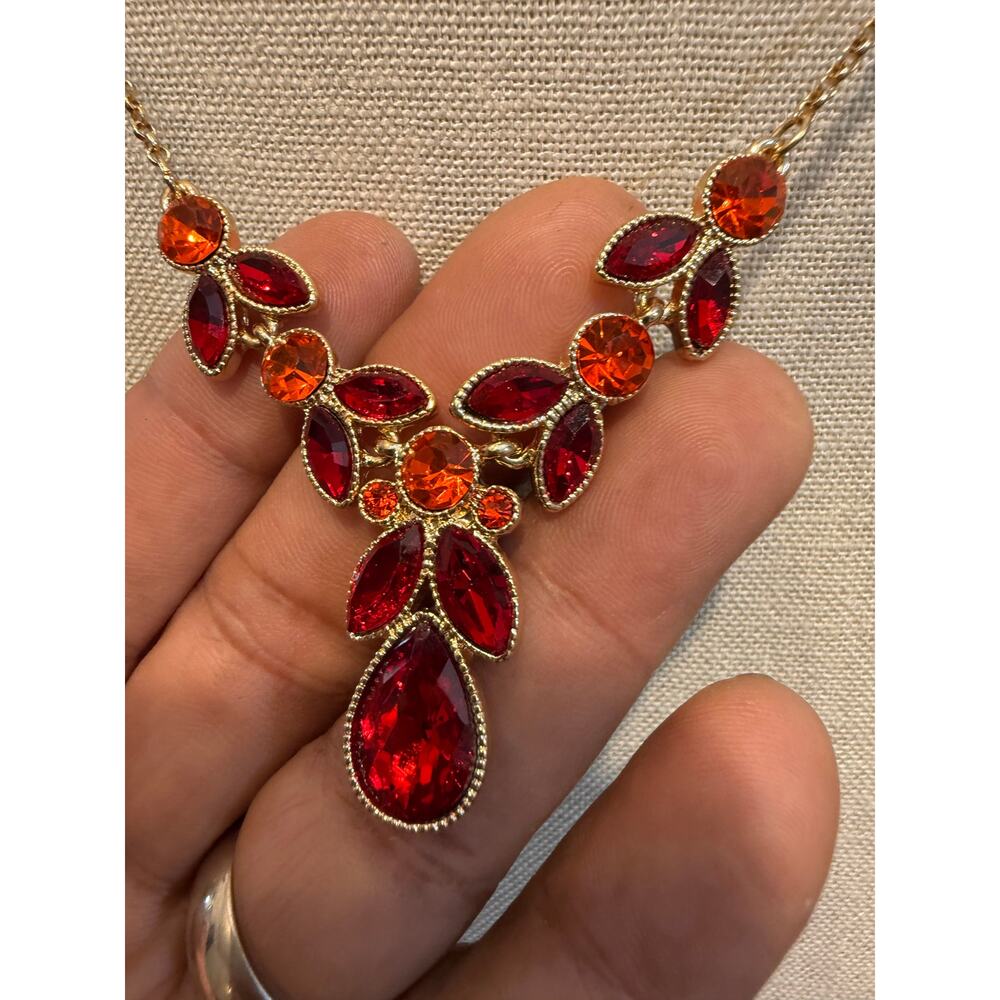 Vintage Signed Authentic Monet Gold Tone Necklace & Matching Earrings Set